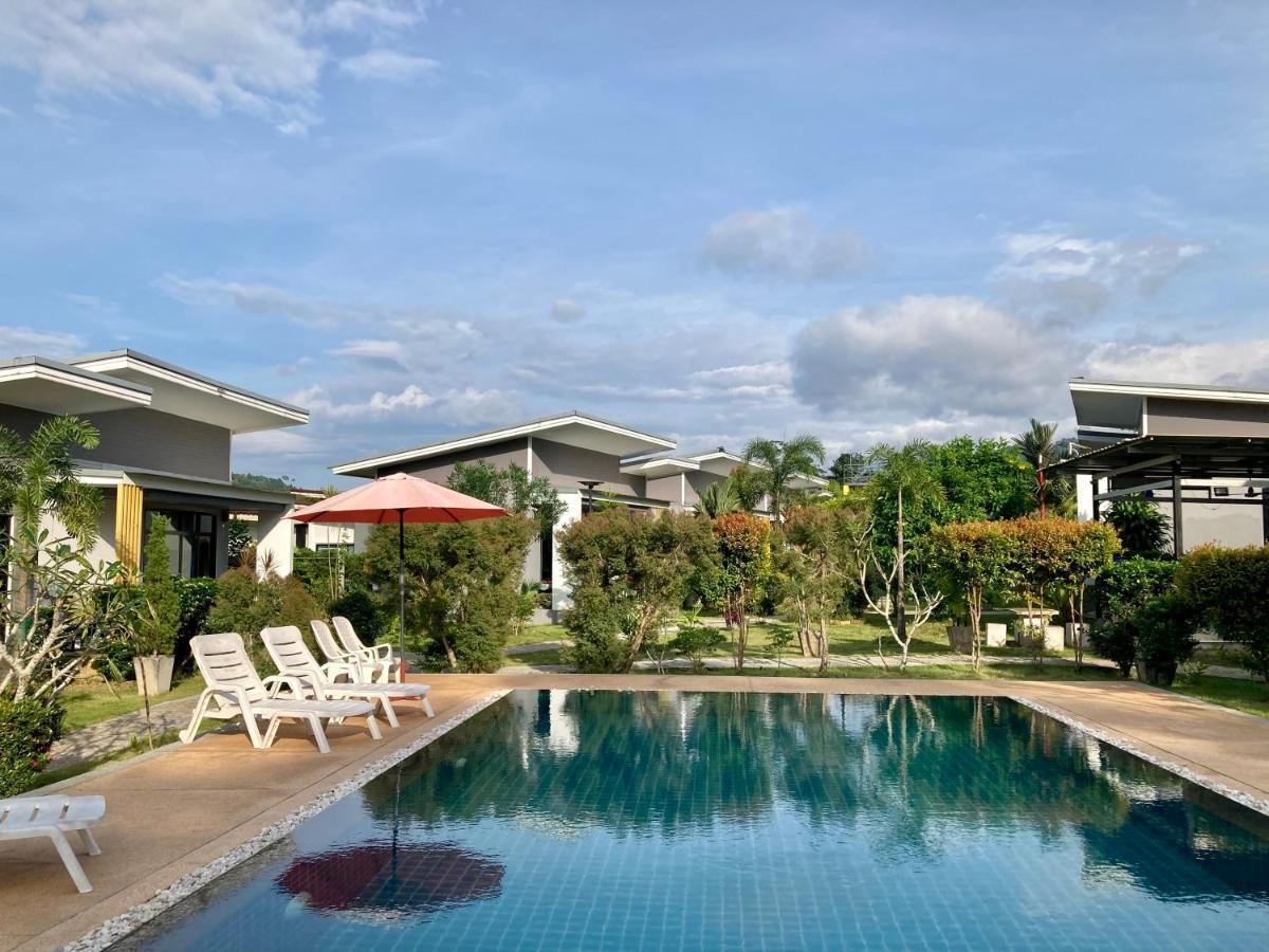 Oneandaman Resort Khao Lak Esterno foto
