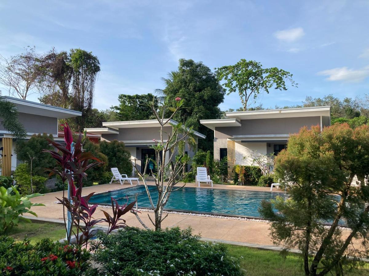 Oneandaman Resort Khao Lak Esterno foto