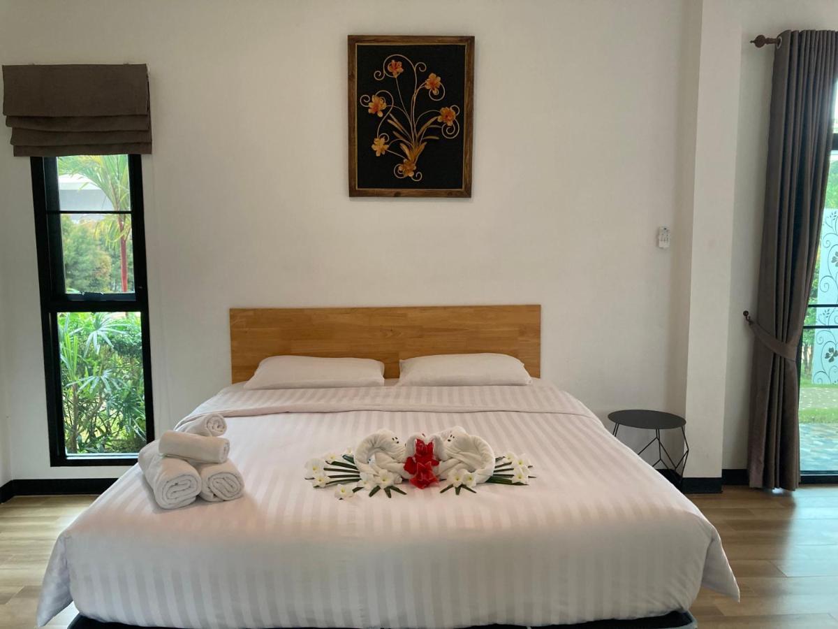 Oneandaman Resort Khao Lak Esterno foto